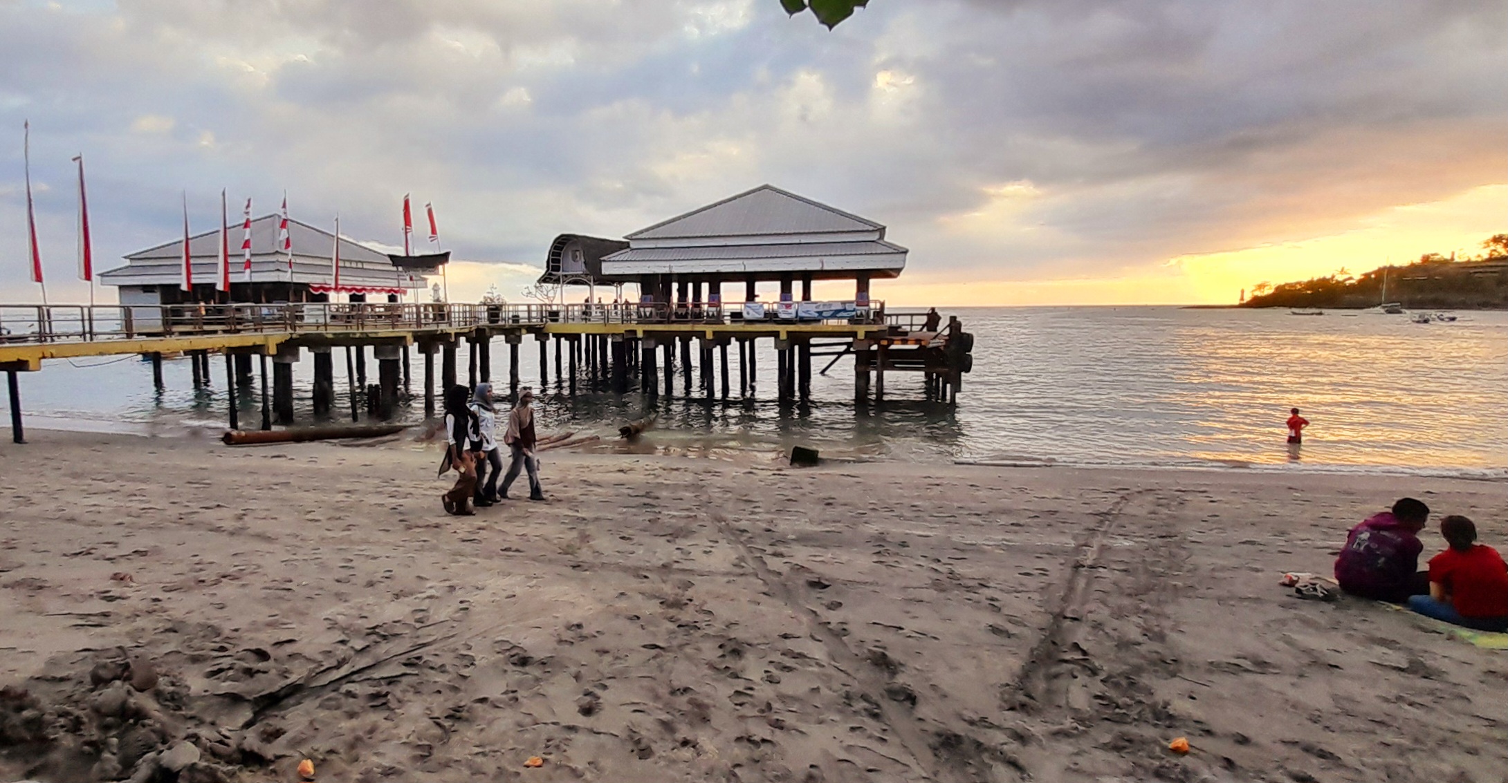 BAKAL DIOPTIMALKAN: Inilah area Pelabuhan Senggigi yang akan segera dibangunkan dermaga dengan anggaran belasan miliar tahun ini.