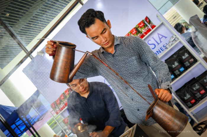 IKN gelar Nusantara Liberica Coffee Exhibition, pamerkan kopi liberika Nusantara yang unik. Cicipi kopi dari berbagai daerah dan nikmati cita rasa khasnya!