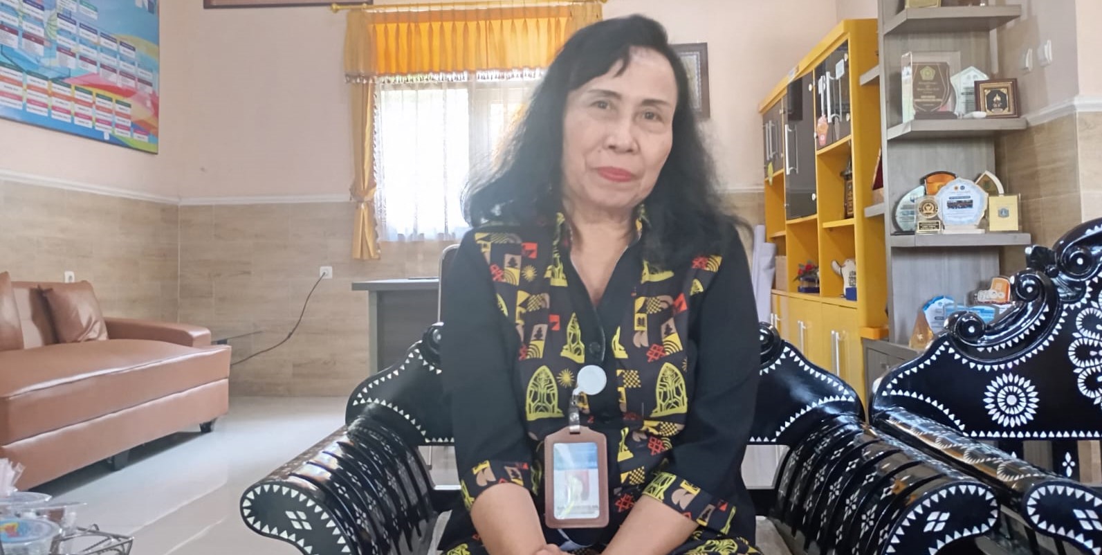 Plt Kepala SMPN 2 Mataram Ni Nengah Sri Swati
