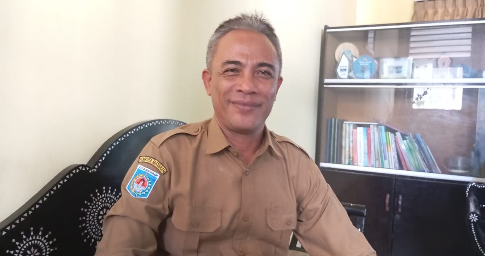 Kepala SMPN 3 Mataram Suherman