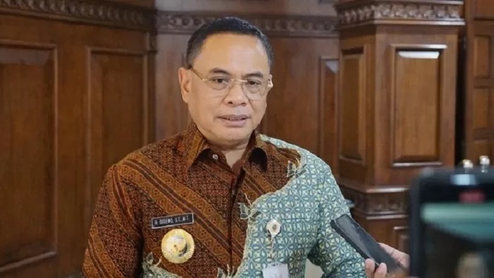 Bupati Pati Sudewo menjadi sorotan publik usai kebijakan kenaikan pajak 250 persen memicu krisis politik daerah (Jawa Pos Group)