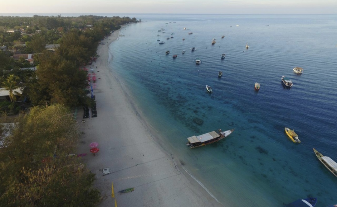 Krisis air bersih kembali melanda kawasan wisata Gili Trawangan dan Gili Meno Kabupaten Lombok Utara (KLU). Kondisi ini membutuhkan solusi segera agar kebutuhan dasar segera terpenuhi.