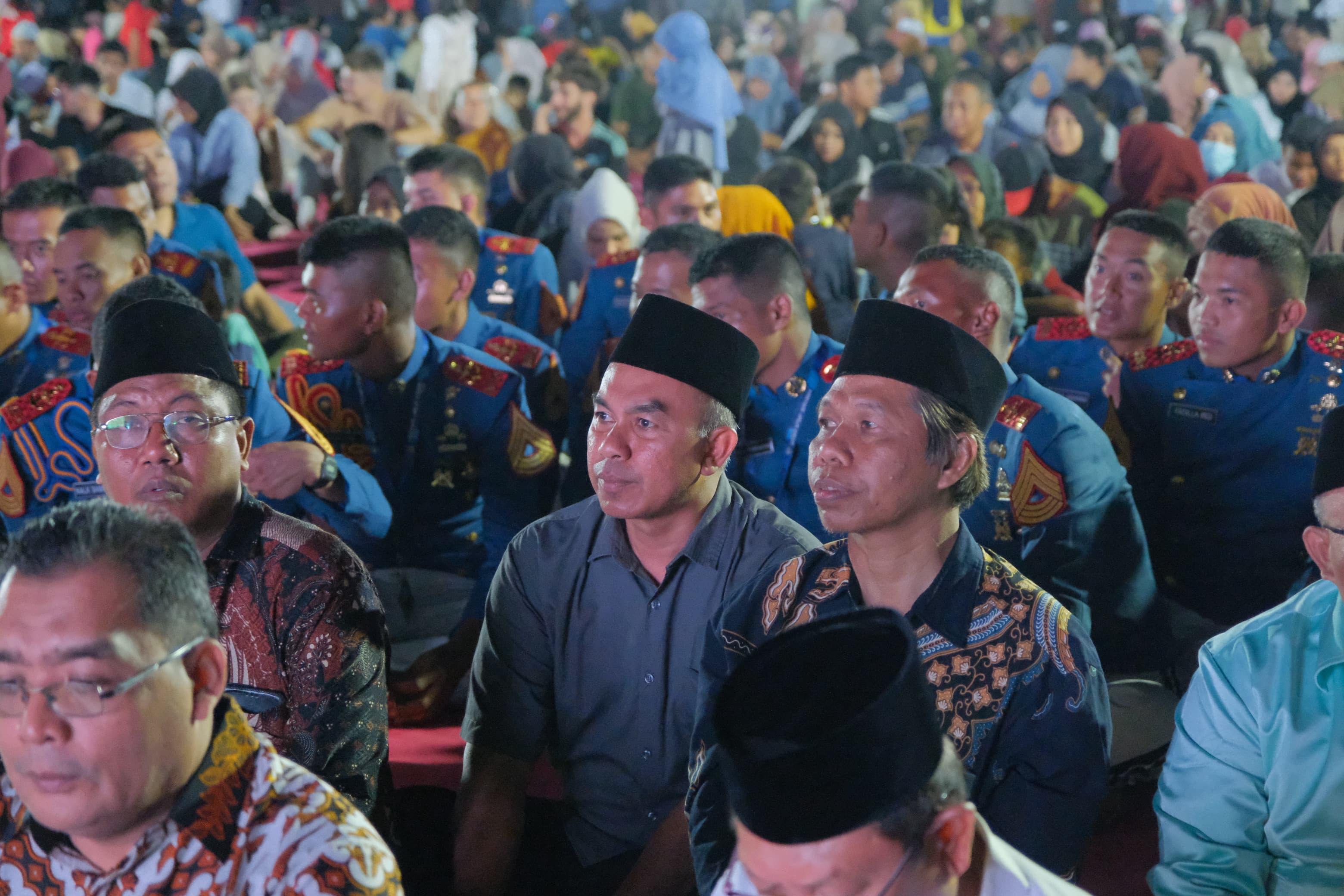 Kanwil Kemenkum NTB menghadiri acara Tasyakuran HUT ke-80 Kemerdekaan Republik Indonesia (RI) yang digelar oleh Pemerintah Provinsi NTB di Halaman Parkir Islamic Center NTB, Minggu (17/8) malam.