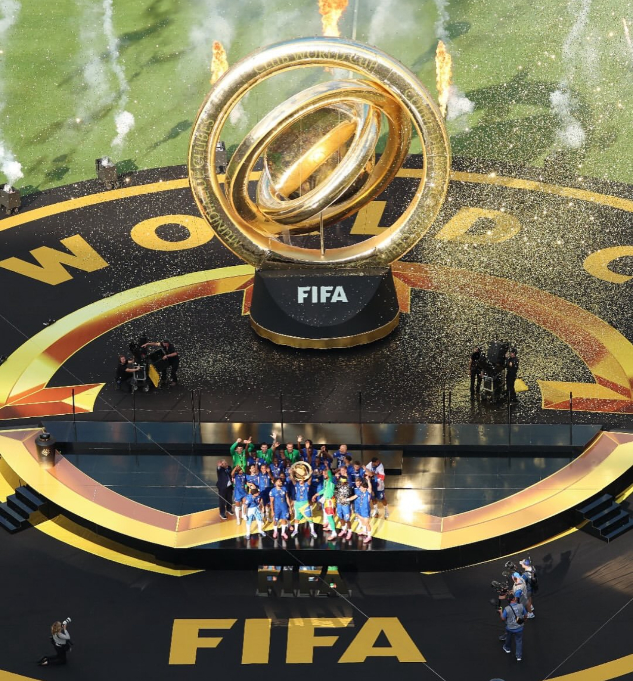 Chelsea menjadi juara di edisi Piala Dunia Antarklub edisi pertama. Keuntungan dari aja g tersebut membuat klub eropa lainnya kepincut dan mendesak Fifa mengubah format kompetisi.