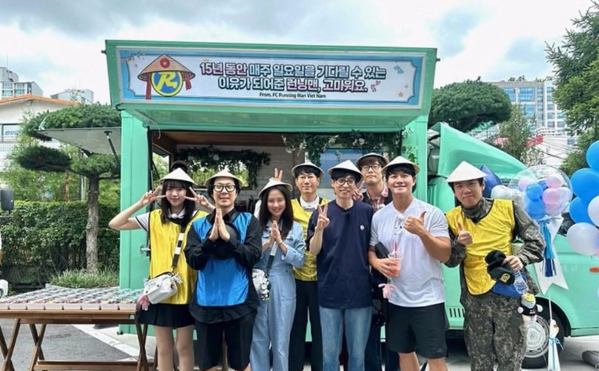 Bintang Running Man yang merayakan anniversary ke 15.