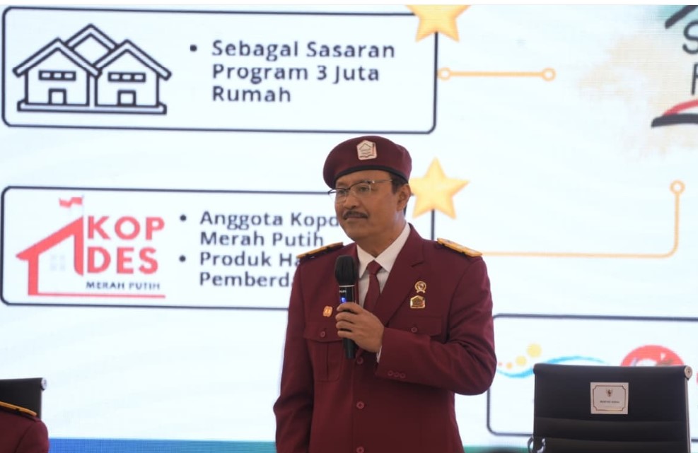 Menteri Sosial (Mensos) Saifullah Yusuf menyebut, ada 9 persen guru Sekolah Rakyat yang tidak memenuhi panggilan tugas.