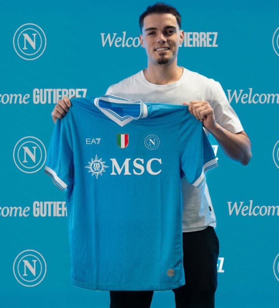 Napoli resmi merekrut Miguel Gutierrez untuk memperkuat lini belakang.