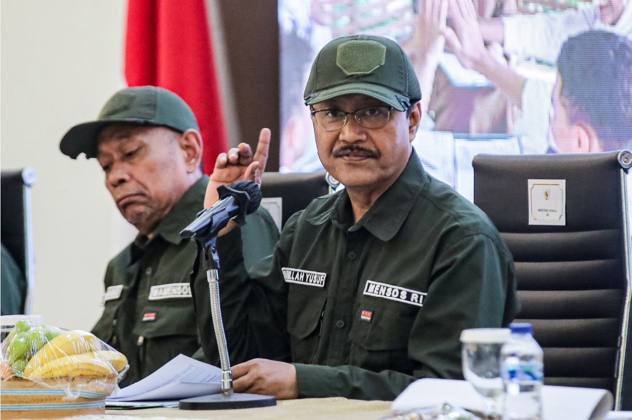 Menteri Sosial Saifullah Yusuf (Gus Ipul) jelaskan pemerintah&nbsp;bakal mengawasi satu persatu Lembaga Kesejahteraan Sosial (LKS) terkait izin dan akreditasinya.
