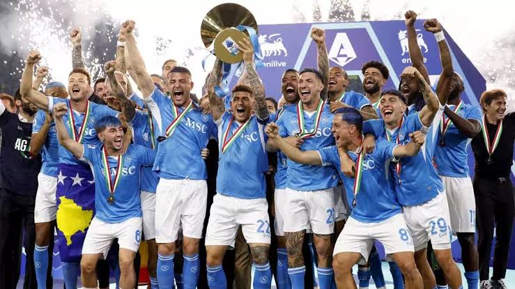 Antonio Conte menegaskan target utama adalah membawa Napoli juara Serie A lagi atau back to back Scudetto. (istimewa)