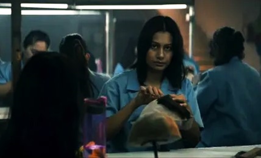 Cuplikan film Perempuan Pembawa Sial
