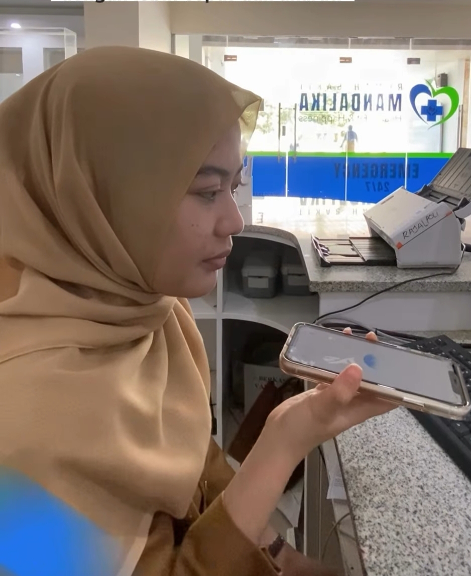 TERUS BERINOVASI: RS Mandalika menggunakan Artificial Intelligence (AI) untuk mempermudah komunikasi dengan pasien mancanegara.