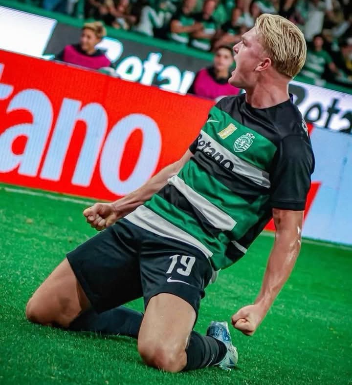 Conrad Harder, striker Sporting buruan AC Milan yang sedikit lagi melakukan penandatangan kontrak.