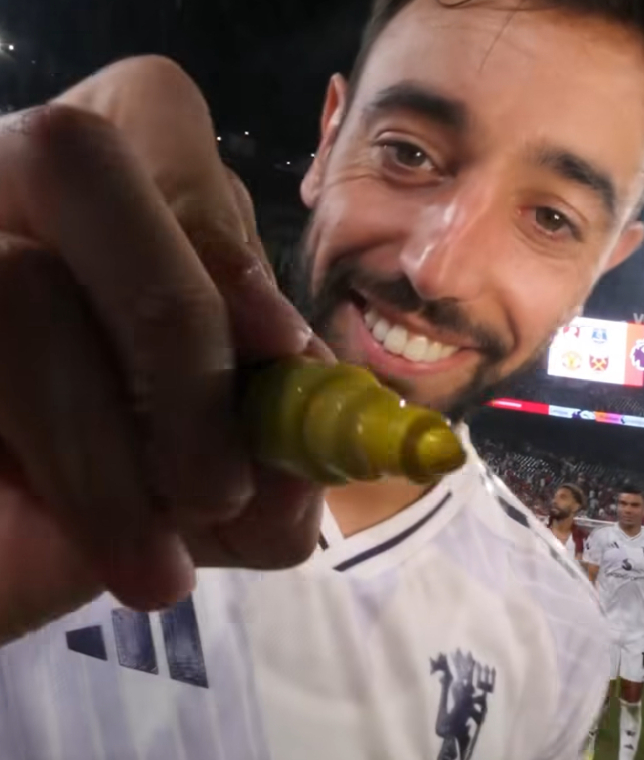 Al Ittihad siap menggelontorkan dana fantastis untuk tanda tangan Bruno Fernandes.