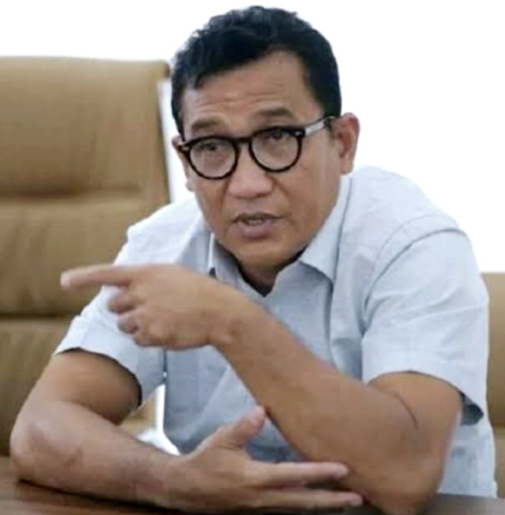 Raden Nuna Abriadi dicopot dari jabatannya sebagai ketua fraksi di DPRD NTB usai bertemu dengan Gubernur NTB Lalu Muhamad Iqbal.