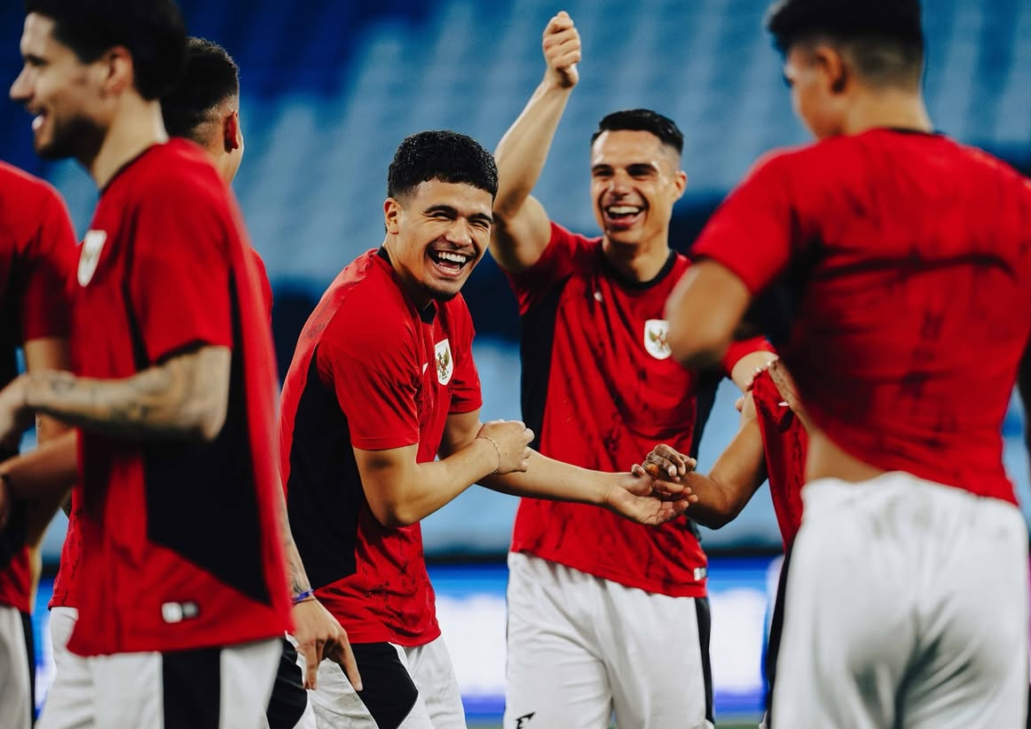 Beberapa pemain naturalisasi saat latihan bersama skuad timnas Indonesia.