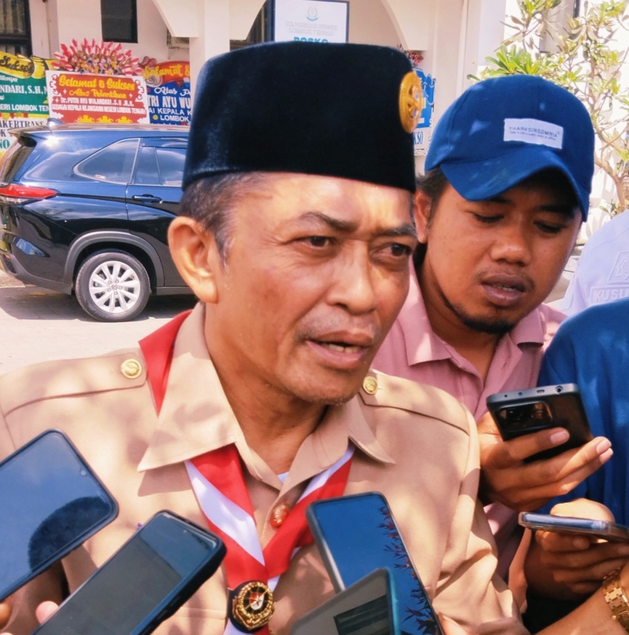 Bupati Lombok Tengah Lalu Pathul Bahri