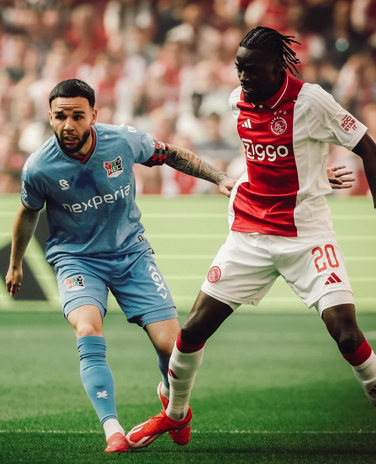 Penampilan Calvin Verdonk saat melawan Ajax Amsterdam di stadium Johan Cruijff arena.