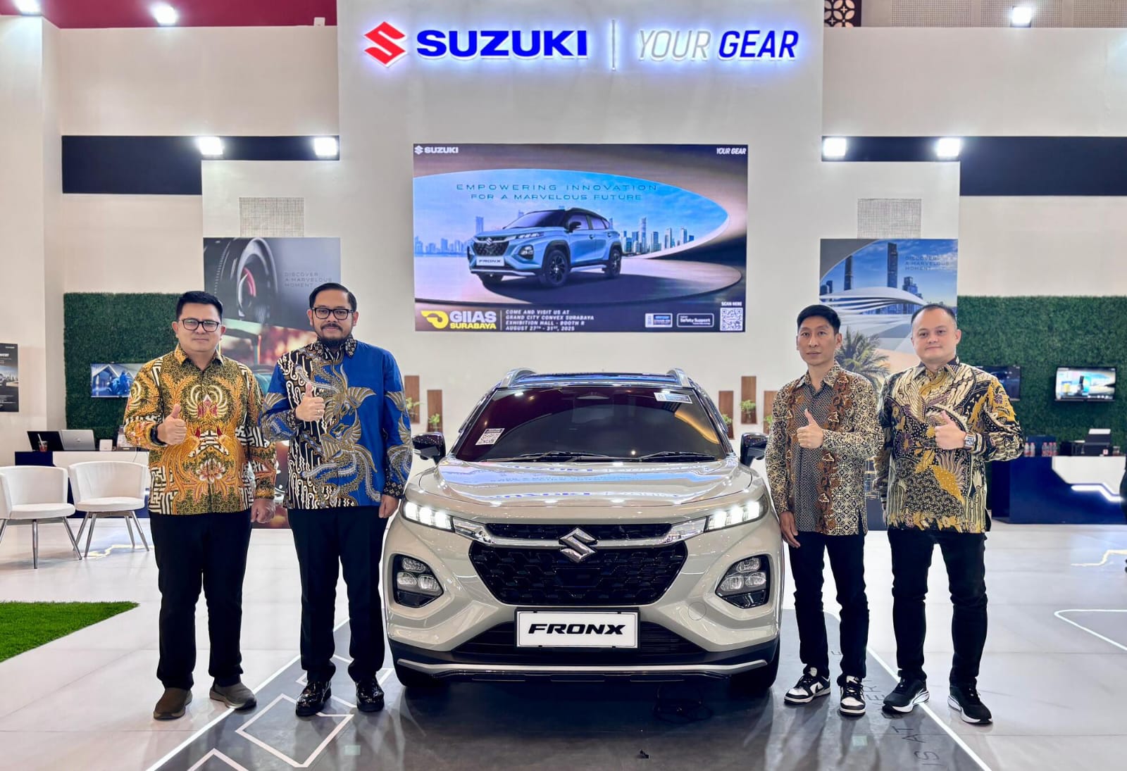 Setiap transaksi pembelian mobil Suzuki di GIIAS Surabaya 2025 akan disertai hadiah uang elektronik dengan nominal menguntungkan.