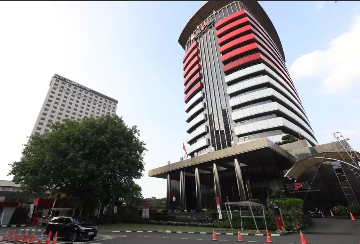 USUT KASUS: Kantor KPK berdiri megah. Kini Lembaga antirasuah itu mengusut dugaan korupsi dana Pokir dan pengadaan barang dan jasa di DPRD NTB.&nbsp;