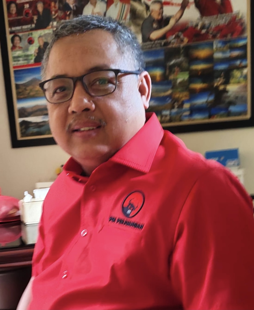 Sekretaris DPD PDIP NTB Hakam Ali Niazi memastikan prosedur penggantian ketua fraksi PPR dari PDIP sudah benar.