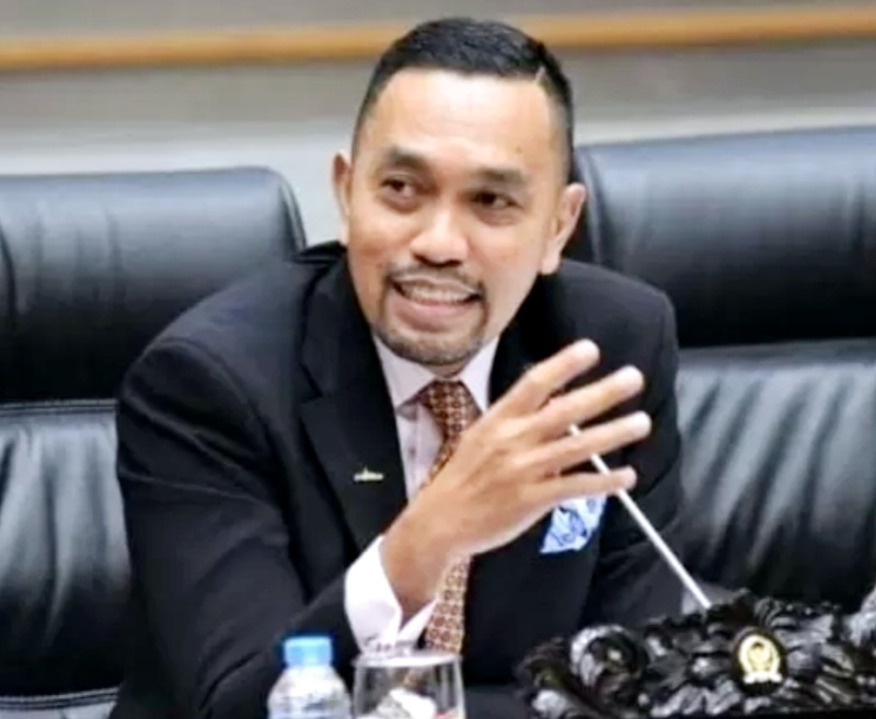 Anggota DPR RI dari Fraksi Partai NasDem Ahmad Sahroni dicopot dari posisinya sebagai Wakil Ketua Komisi III usai membuat banyak rentetan kontroversi.