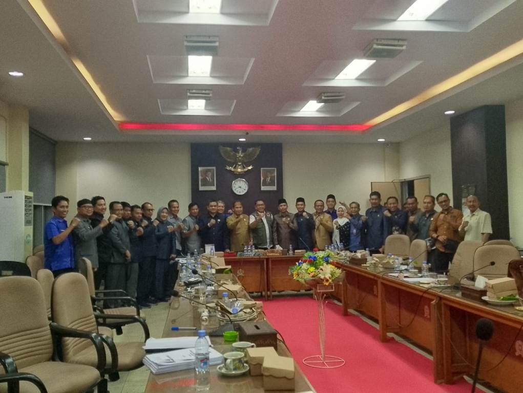 KUNKER: Anggota Komisi I DPRD Sumbawa melakukan kunker ke Satpol PP Sulsel, belum lama ini.