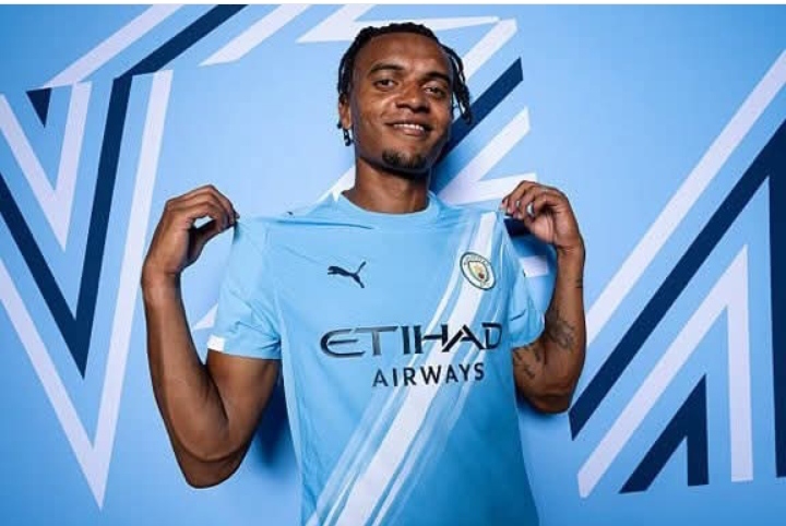 AC Milan sedang berbicara dengan agen Manuel Akanji, tetapi belum ada kesepakatan yang dicapai.