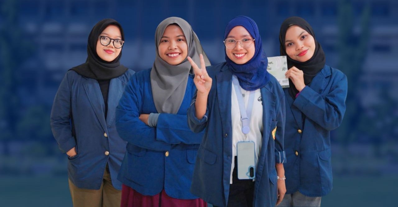 Mahasiswa Unram yang ikut workshop P2MW foto bersama di Guest House Unram, Jumat lalu (29/8). Mahasiswa asah branding bisnis berkelanjutan