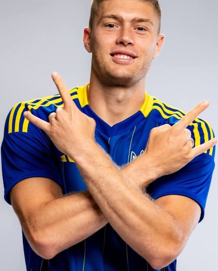 Artem Dovbyk, striker AS Roma yang diminati AC Milan.