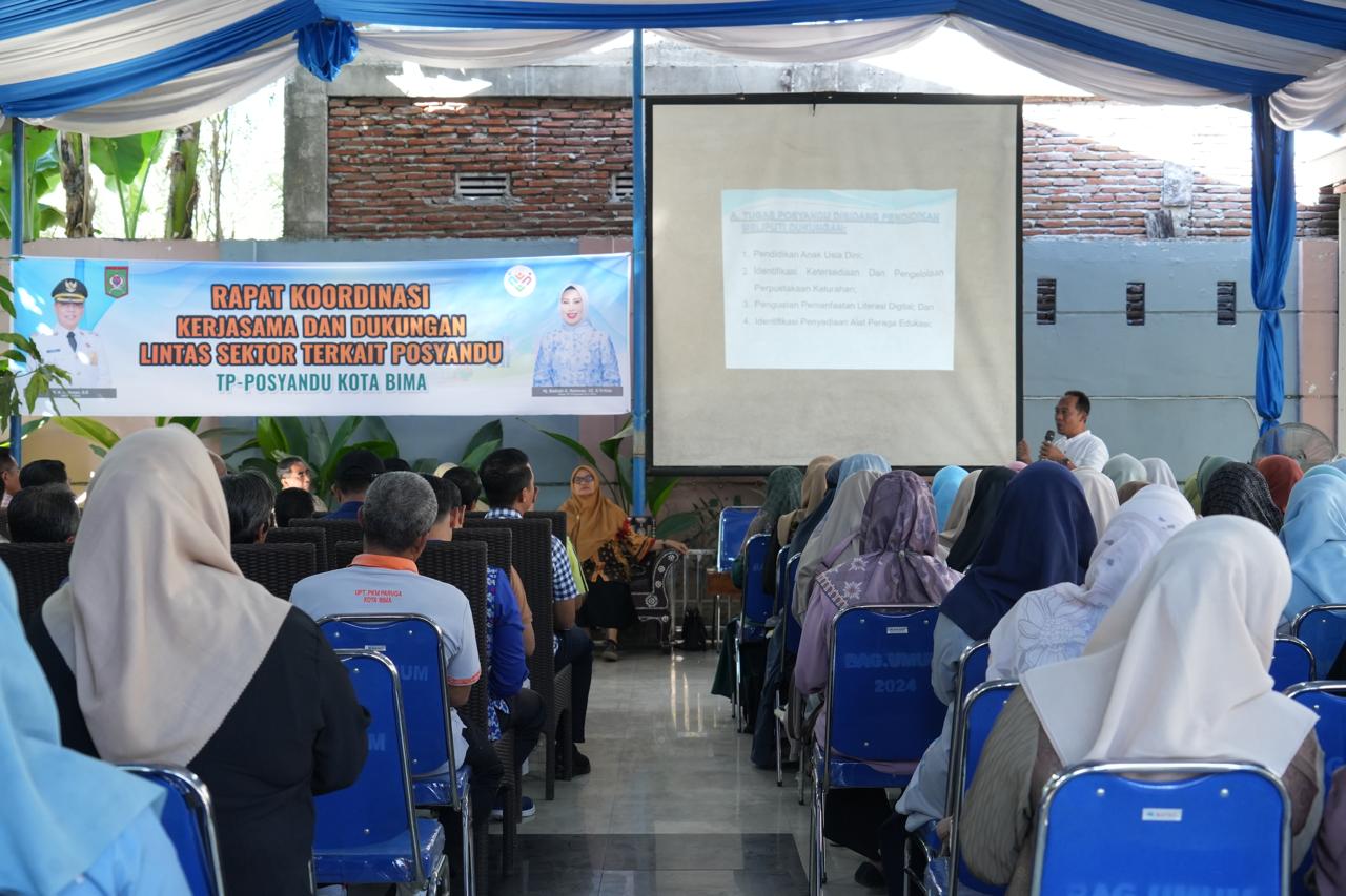 Rakor kerja sama dan dukungan lintas sektor terkait posyandu di Kediaman Wali Kota Bima, Sabtu (30/8).