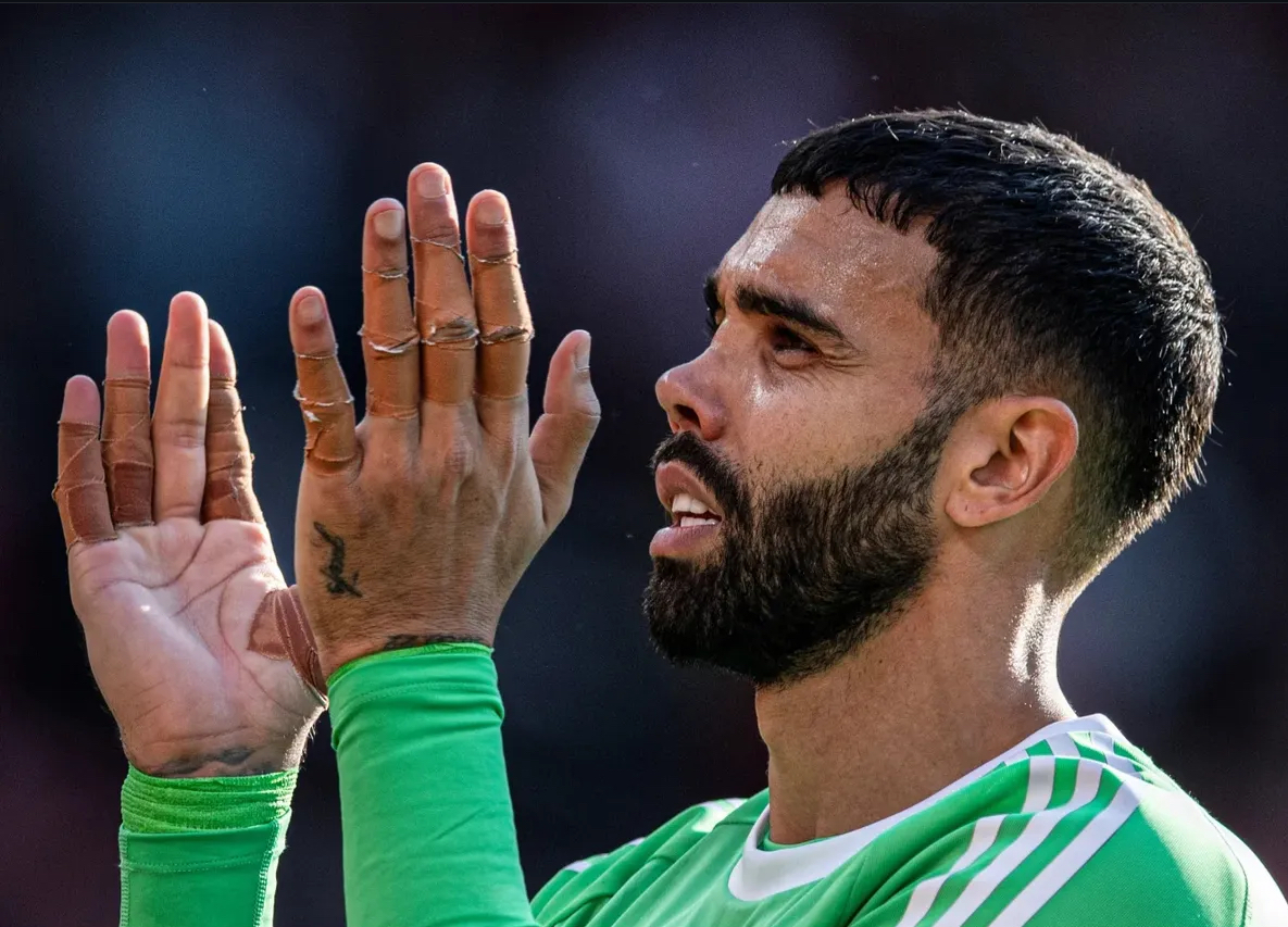 David Raya mengeluhkan bola baru yang digunakan premier League usai dijebol Dominik Szoboslai.