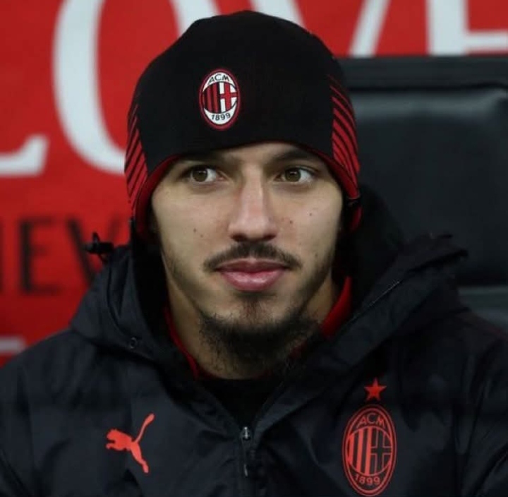 Ismael Bennacer, gelandang AC Milan yang dipinjamkan ke Dinamo Zagreb. 