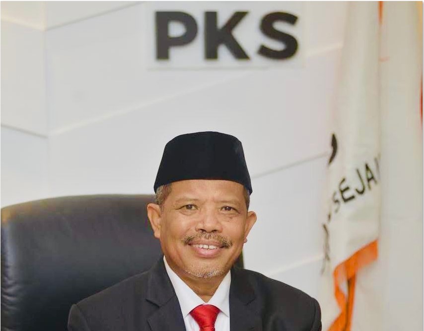 Johan Rosihan Seorang Anggota DPR RI Fraksi PKS Dapil NTB I Pulau Sumbawa