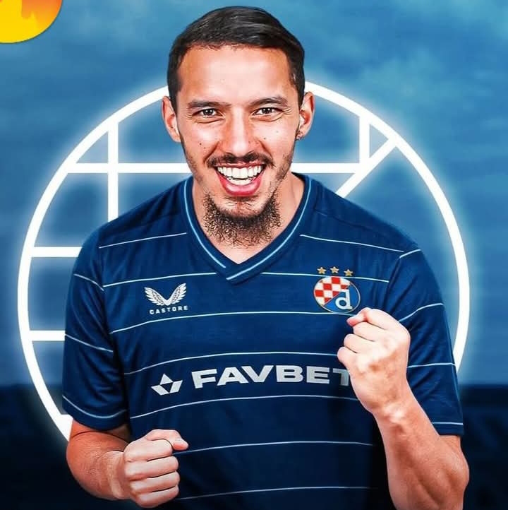 Ismael Bennacer, gelandang AC Milan yang dipinjamkan ke Dinamo Zagreb. 