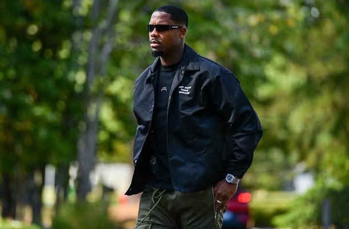 Mike Maignan, kiper AC Milan yang kontraknya tersisa satu tahun saja.