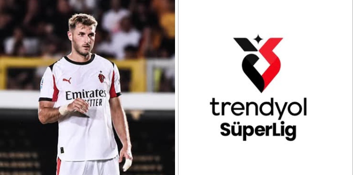 Santiago Gimenez, striker AC Milan yang didekati sejumlah klub Turki yang memutuskan bertahan.