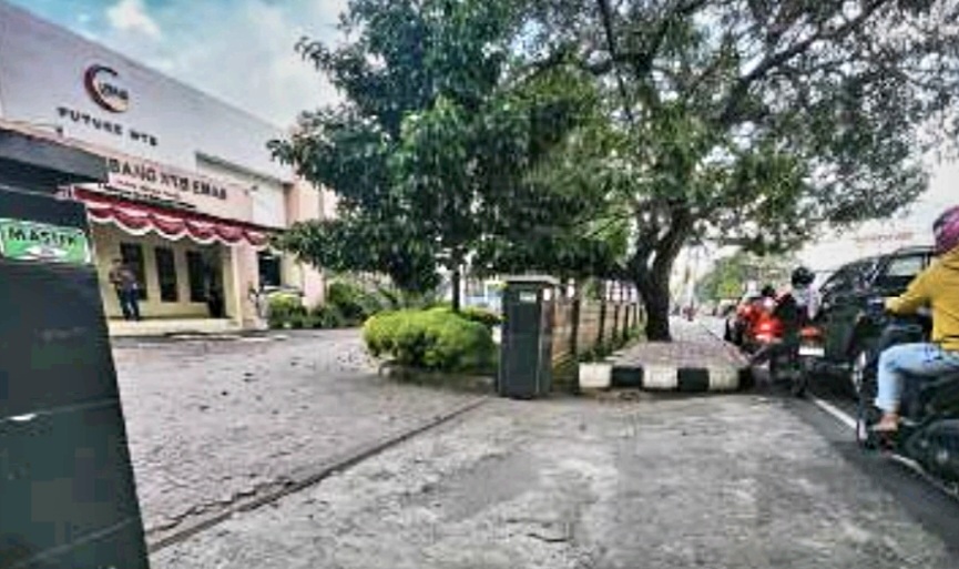Inilah kondisi kantor PT GNE di Jalan Selaparang Nomor 60 Mayura, Cakranegara, Kota Mataram. BUMD ini akan diberi penyertaan modal.