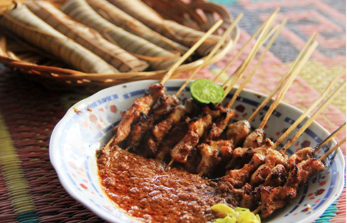 Sate Bulayak Suranadi tempat kuliner di Lombok Barat