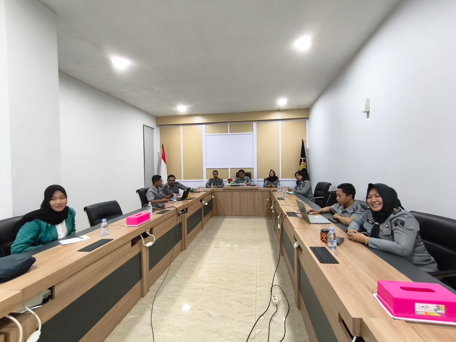 Kanwil Kemenkum NTB melalui Divisi Peraturan Perundang-undangan dan Pembinaan Hukum menggelar Rapat Analisis dan Evaluasi Perda Kota Bima