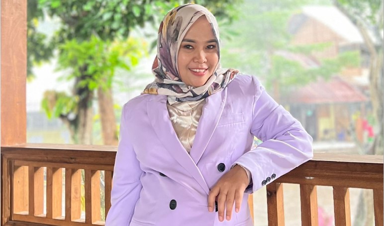 Husna Fatayati, S.Si., M.Sos (Komisioner Bidang Pengawasan Isi Siaran KPID NTB)
