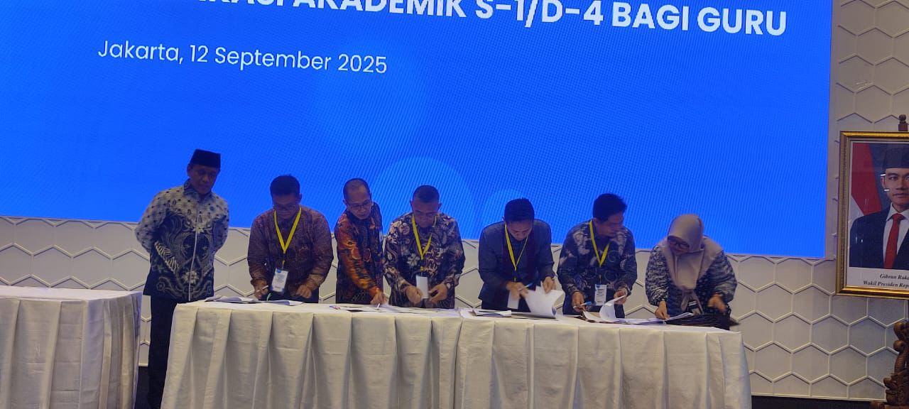 Universitas Hamzanwadi mendapat mandat Direktorat Jenderal Guru, Tenaga Kependidikan, dan Pendidikan Guru Kemendikdasmen untuk untuk Program Pemenuhan Kualifikasi Akademik S-1/D-4 bagi Guru.