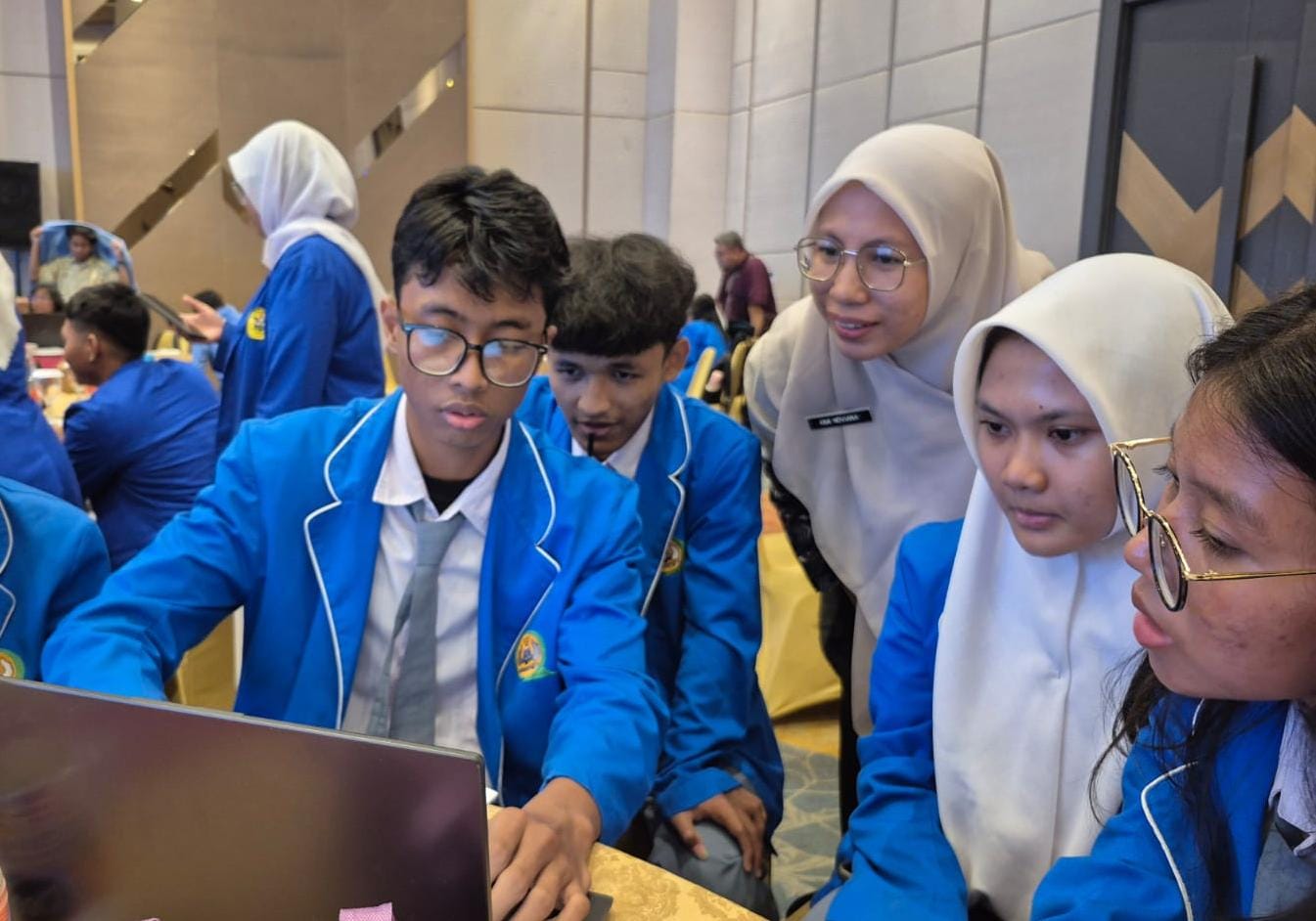 Pelatihan Literasi Digital dan Bahasa, Kemendikdasmen Lahirkan Konten Kreator Muda Bertanggung Jawab