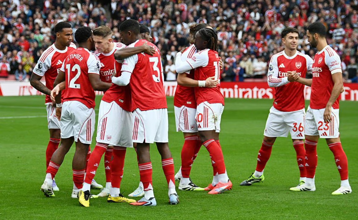 Pemain Arsenal merayakan kemenangan atas Nottingham Forest dalam lanjutan Premier League.