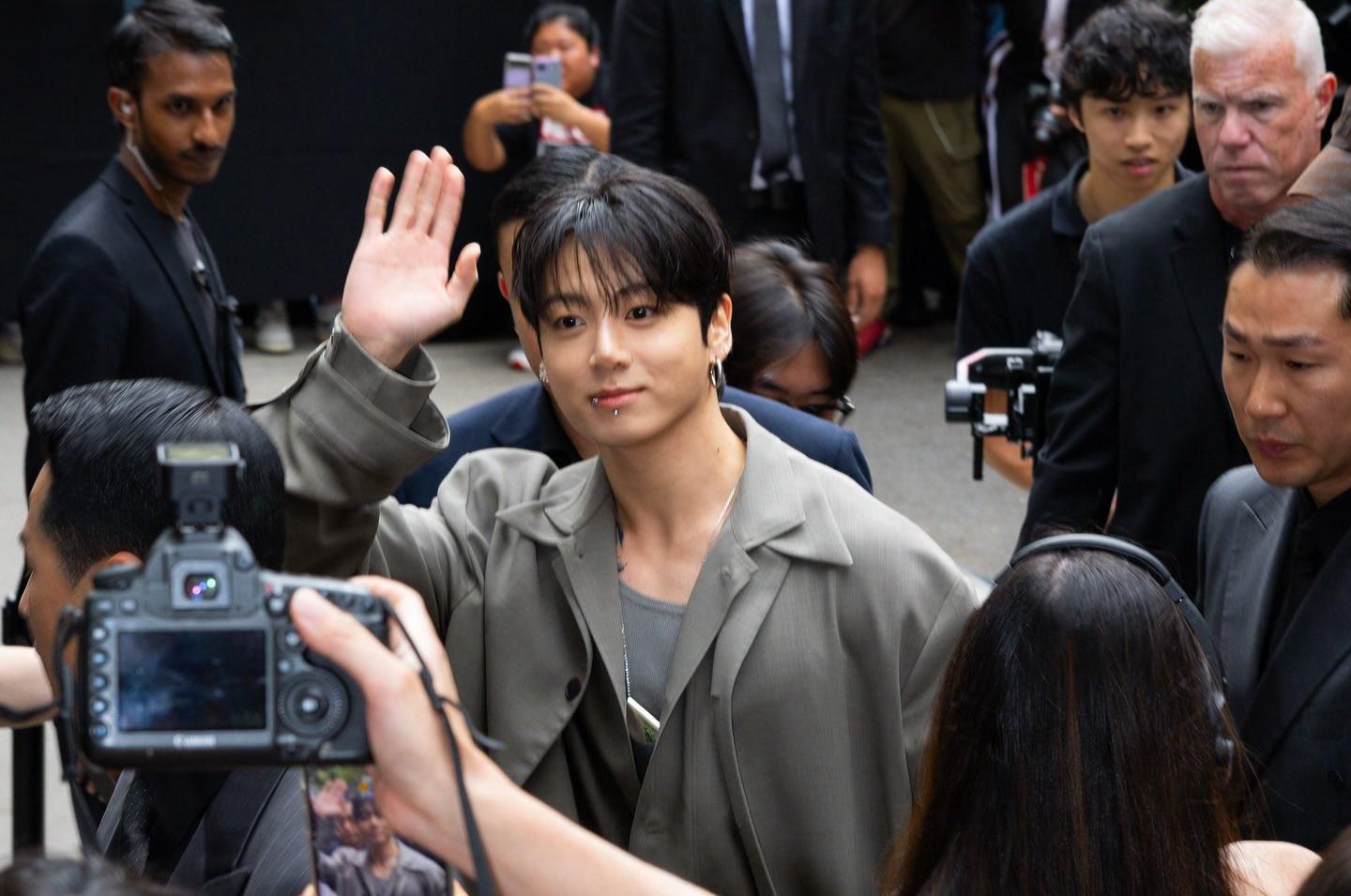 Pesona Jungkook BTS gemparkan New York Fashion Week