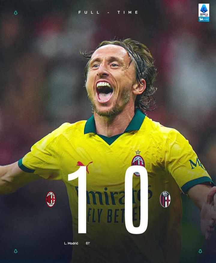Hasil akhir pertandingan AC Milan vs Bologna 1-0, dalam match tersebut AC Milan menggunakan jersey ketiga berwarna kuning