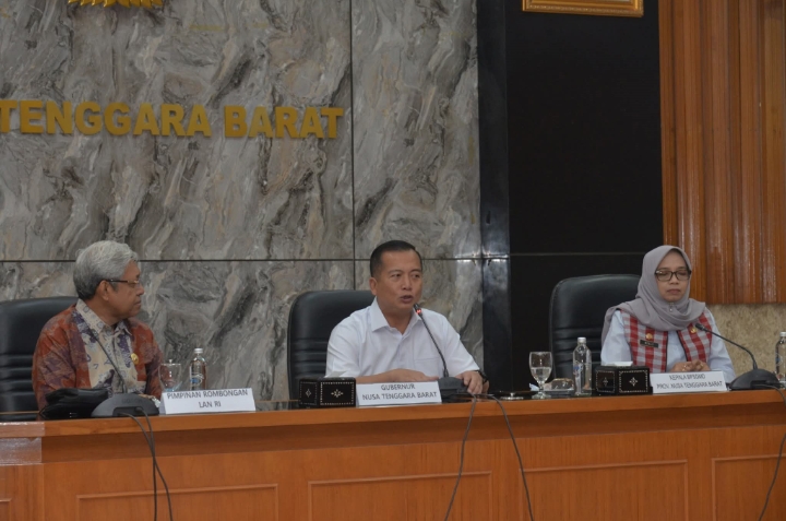 DESA BERDAYA: Gubernur NTB Lalu Muhamad Iqbal menerima kunjungan peserta PKN Tingkat I Angkatan LXIII di kantor gubernur, akhir pekan lalu.