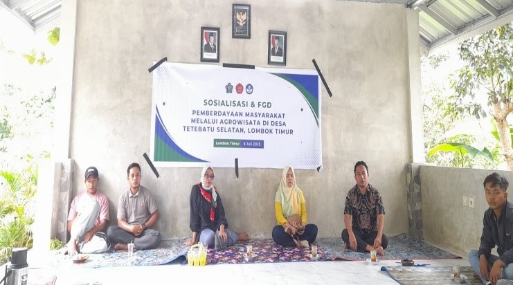 Dosen STP dan Universitas 45 Mataram melakukan sosialisasi dan FGD pemberdayaan masyarakat Agrowisata Sangkareang di Desa Tetebatu Selatan, Kecamatan Sikur, Lombok Timur, belum lama ini.