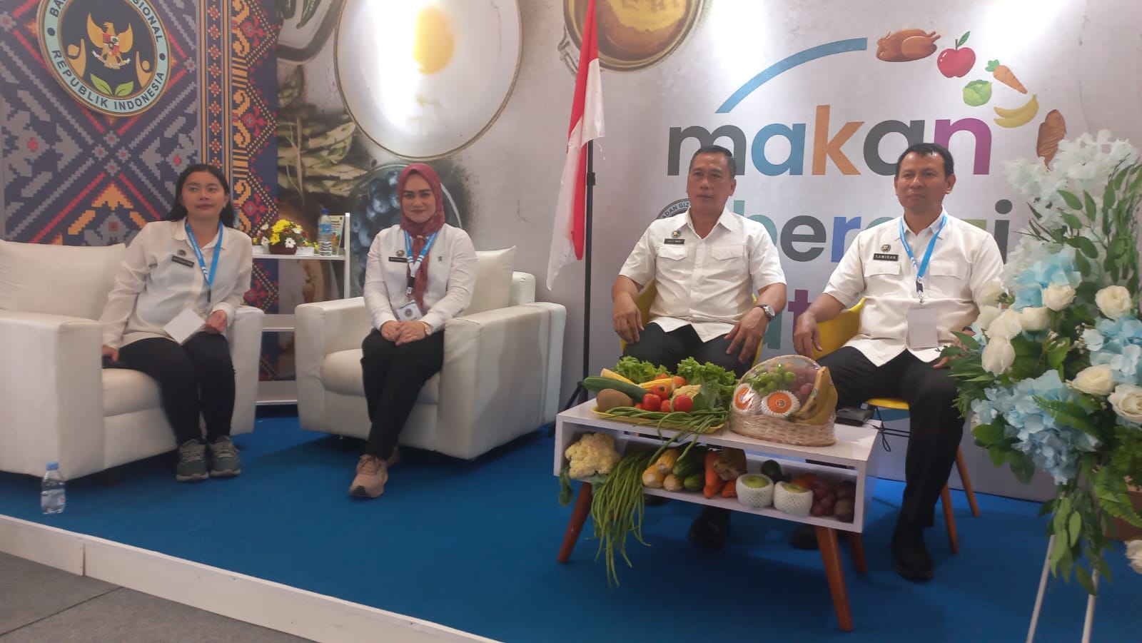 Sesdep BGN RI Kombes Pol Lalu Muhammad Iwan Mahardan (dua dari kanan) saat menjadi narasumber dalam talkshow di Poltekpar Lombok.