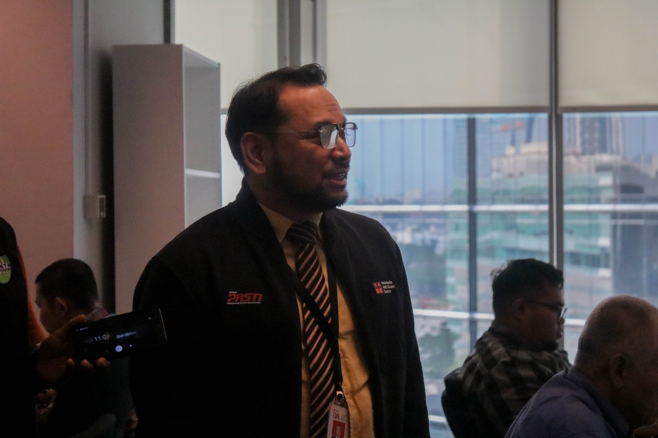 Analis OJK Dahnial Apriyadi menjelaskan IASC merupakan terobosan signifikan bagi Indonesia. Layanan ini dirancang untuk memangkas birokrasi dalam penanganan kasus penipuan siber.