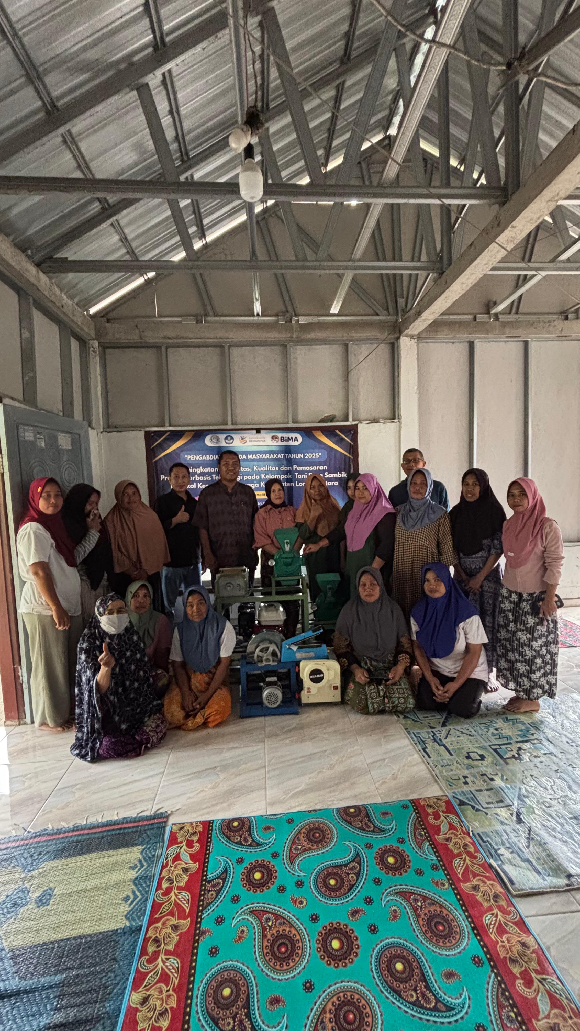 Tim dosen Universitas Bumigora (UBG) bantu KWT Melati Putih di desa 3T Lombok Utara genjot produksi mie & keripik talas dan kuasai pemasaran digital.